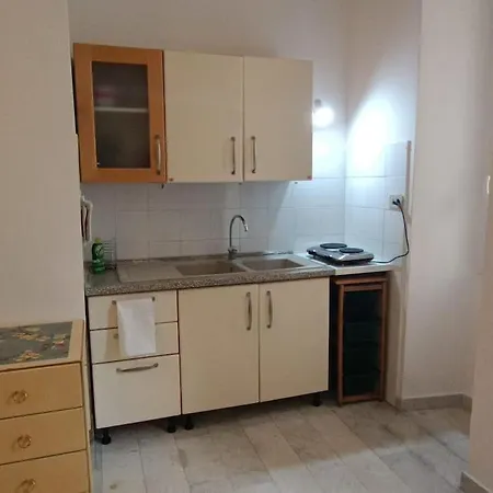 Monolocale Vicino Metro Libia Apartment Rome