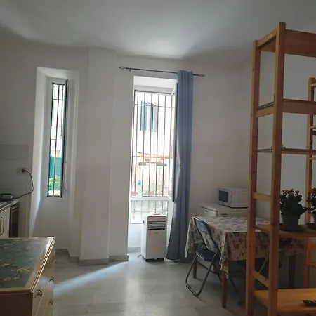 Monolocale Vicino Metro Libia Apartment *